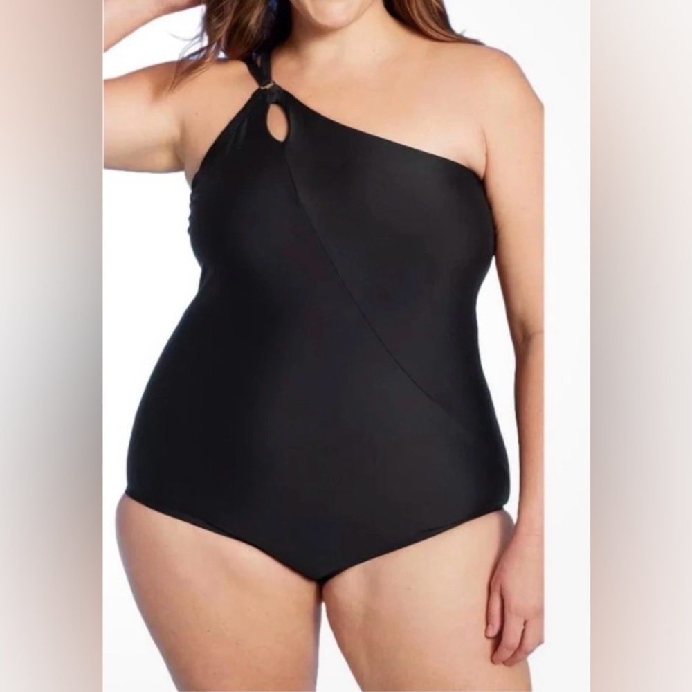 NWT Women’s Lands' End Tummy Control One Piece Swimsuit Black 3x UPF 50 black